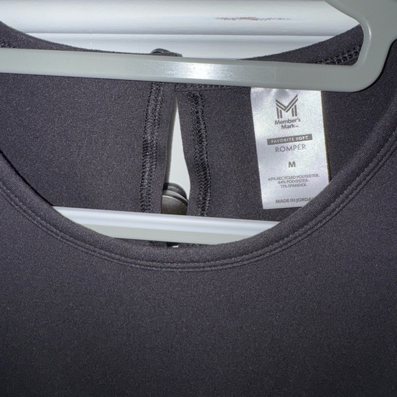 Romper - Picture 2 of 4